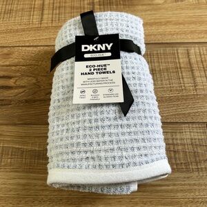 NWT DKNY Eco-Hue Set of 2 Hand Towels
